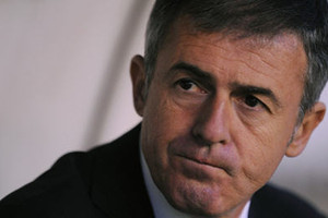 لوكاس الكاراز يعود لتدريب غرناطة المتعثر بالدوري الأسباني