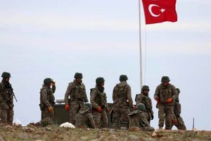 تركيا: قصف 18 هدفاً للمسلحين الأكراد جنوب شرقي البلاد وشمالي العراق