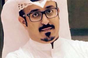 الشاعر السعودي فيصل الرحيل يروي 'سيرة الحطاب' في بيت الشعر بيت إبراهيم العريض