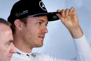 روزبرغ يكمل هيمنته على تجارب سباق اليابان