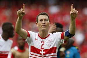 برشلونة يستهدف الظهير الأيمن ليوفنتوس