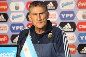 مدرب الأرجنتين يطالب لاعبيه بالضغط الهجومي أمام باراغواي في تصفيات مونديال 2018