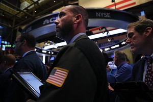 الأسهم الأوروبية تنخفض مع تراجع أسهم شركات نفط كبرى