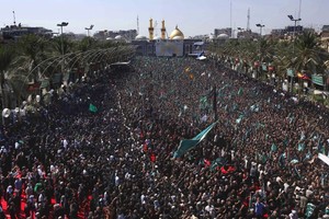 بالصور... ملايين الزوار يحيون ذكرى عاشوراء في كربلاء بالعراق