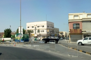 ﻿استمرار «إغلاق الدراز»...  والأهالي يشكون منع سيارات المطابخ من الوصول لحسينيات المنطقة