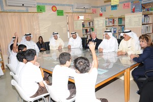 النعيمي يطلع أعضاء مركز 'جنيف' على مشروع 'المدارس المعززة للمواطنة وحقوق الإنسان'