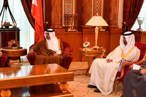 ولي العهد يلتقي السفير الإيطالي الجديد وينوه إلى تنامي العلاقات بين البلدين