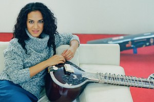 أرض الذهب... أمسيّة فنيّة من القارة الهنديّة إلى مسرح البحرين الوطنيّ غداً