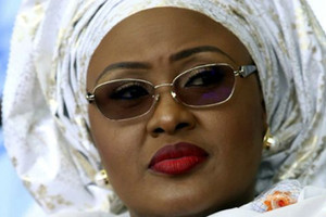 الرئيس النيجيري: زوجتي مكانها المطبخ و'الحجرة الاخرى'