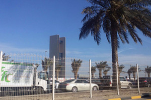 الطقس في البحرين رطب نسبياً ومعتدل بوجه عام