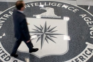 الإندبندنت: إدارة أوباما تطالب السي أي إيه بهجوم انتقامي على شبكة الإنترنت ضد روسيا