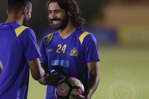 السعودي حسين عبدالغني يعلن الاعتزال