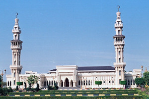 طقس البحرين المتوقع غداً: رطب مع ضباب خفيف في بعض المناطق        