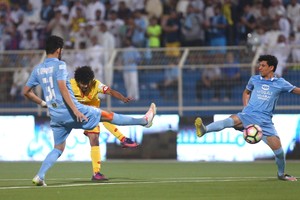 فوز الرائد وتعادل الباطن مع القادسية في الدوري السعودي