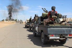 قوات الحكومة الليبية تحرر مصرياً واردنياً و11 اريترية في سرت