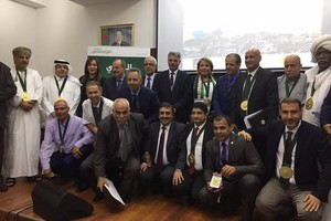 حسن علي يتسلم وسام التميز العربي للعطاء الإعلامي