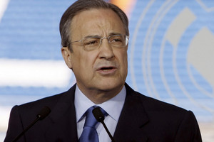 بيريز: فخور بزيدان وكريستيانو رونالدو أسطورة