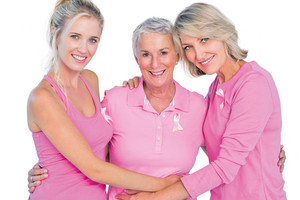 الطبيبة النسائية ماري كريدوز: بعد ترميم الثدي عُدت «امرأة»!