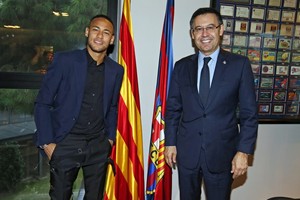 سان جرمان كان قريبا من ضم نيمار قبل تمديد عقده مع برشلونة