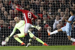 بالفيديو... يونايتد يستعيد توازنه ويجرد سيتي من لقب كأس الرابطة الانجليزية