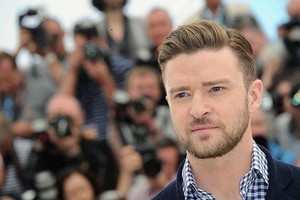 صورة 'سيلفي' كاد أن تدخل النجم جاستن تيمبرليك السجن، لماذا؟!