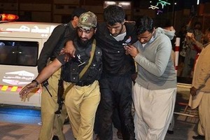 جماعة باكستانية مسلحة تعلن مشاركتها المتشددين في الهجوم على اكاديمية الشرطة