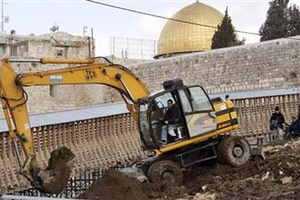 تحذيرات فلسطينية من انهيار وشيك للمسجد الأقصى