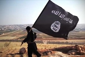 'داعش' يتبنى أحد المشتبه بهما اللذين قتلتهما موسكو