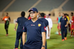 الاتفاق السعودي يعفي المدرب جميل قاسم من منصبه