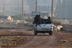 مواجهات عنيفة عند الأطراف الغربية لحلب غداة هجوم للفصائل المعارضة