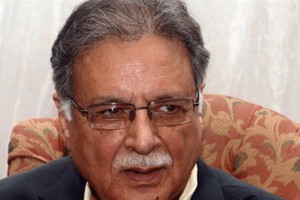 إقالة وزير الإعلام الباكستاني بسبب تسريب لصحيفة