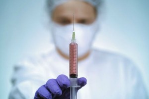 حقن الرجال لمنع الحمل يعطي أملا ولكن مازالت توجد أخطار 