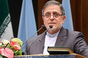 محافظ البنك المركزي الإيراني ينتقد موقف أميركا المختلف تجاه الاتفاق النووي