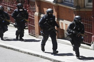 مدير المخابرات الداخلية: بريطانيا أحبطت 12 مؤامرة إرهابية منذ يونيو 2013