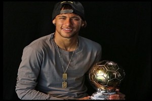 صحيفة 'الدايلي ميل' البريطانية: البرازيلي نيمار الأحق بجائزة الكرة الذهبية لعام 2016