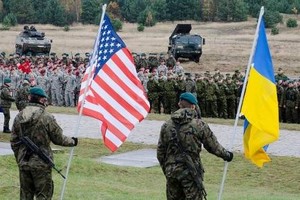 أوكرانيا تعيد بناء بحريتها بمساعدة أميركا لمواجهة الحشد العسكري الروسي في القرم