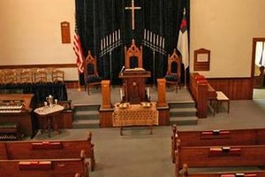 إحراق كنيسة في مسيسيبي وكتابة 'صوتوا لترامب' على جدرانها