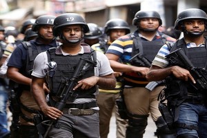 بنغلاديش تنشر قوات شبه عسكرية للحد من التوتر الديني في البلاد