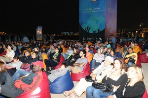 «ذا بيتش» يعرض أبرز أفلام ونشاطات «مهرجان دبي السينمائي الدولي» بالتعاون مع «مِراس» في الهواء الطلق