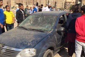 انفجار سيارة في القاهرة خلال مرور قاض شارك في محاكمة مرسي