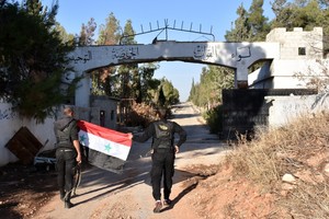 قائد أركان الجيش السوري يتفقد قواته بحلب