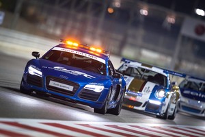 نادي حلبة البحرين الدولية للإعلام يدعو الجماهير لدعم السائقين