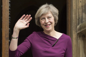 رئيسة وزراء بريطانيا تحذر النواب من عرقلة 'بريكست'