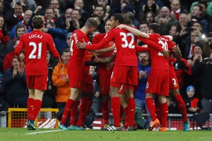 بالفيديو... ليفربول يكتسح واتفورد بالستة ويتصدر الدوري الإنجليزي