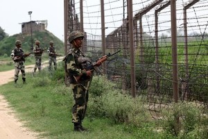 الهند تعلن مقتل جنديين في قصف باكستاني على حدود كشمير