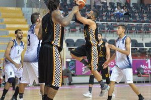 الأهلي ينفرد بصدارة دوري السلة