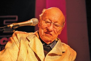 وفاة الفرنسي جان جاك بيري أحد رواد الموسيقى الالكترونية 