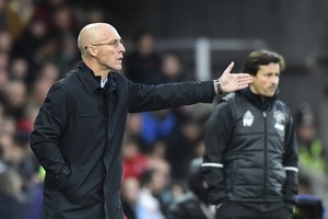 برادلي مدرب سوانزي: الجماهير محقة في غضبها