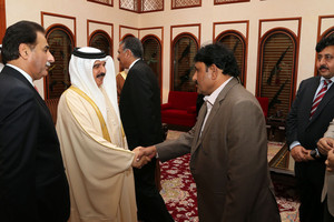 العاهل يؤكد قوة العلاقات العريقة بين البحرين وباكستان