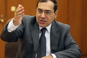 مسؤول نفطي إيراني: لا صحة لتقرير عن زيارة وزير مصري لطهران